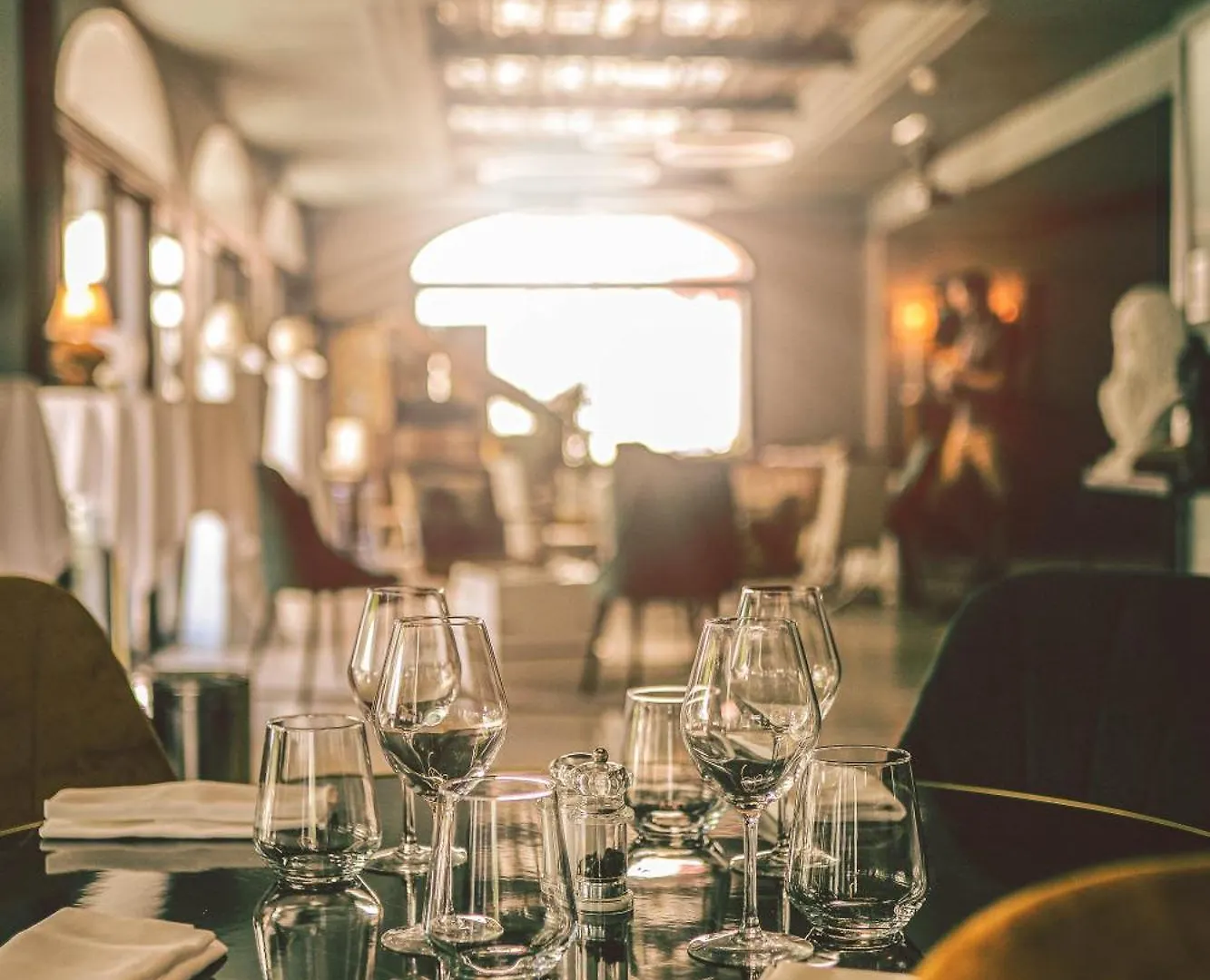 Hotel Restaurant Du Parc En Bord De Riviere Fontaine-de-Vaucluse