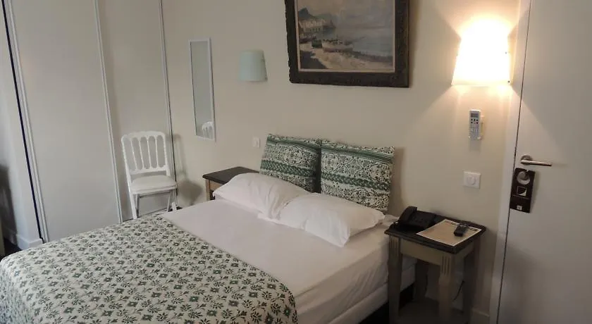 Hotel Restaurant Du Parc En Bord De Riviere Фонтен-де-Воклюз