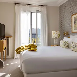 **** Hotel De Banville Francia