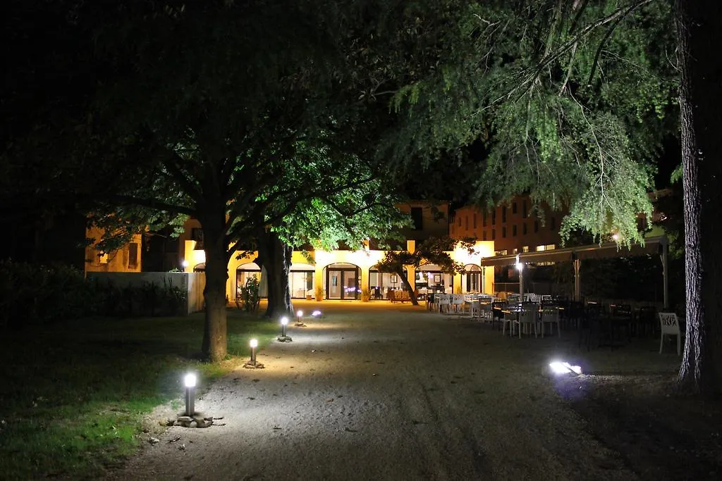Hotel Restaurant du Parc Fontaine-de-Vaucluse